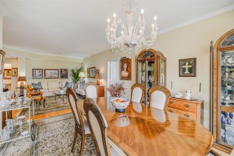Condominio en venta en Miami, Florida, 2 dormitorios, 153.29 m2 № 2057378 - foto 15