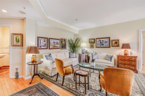 Condominio en venta en Miami, Florida, 2 dormitorios, 153.29 m2 № 2057378 - foto 11