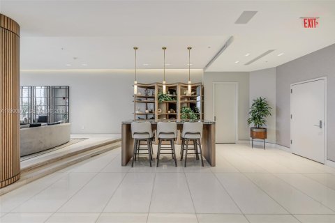 Condominio en venta en Miami, Florida, 2 dormitorios, 153.29 m2 № 2057378 - foto 5