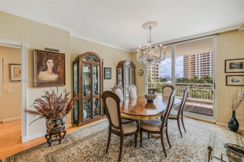 Condominio en venta en Miami, Florida, 2 dormitorios, 153.29 m2 № 2057378 - foto 14