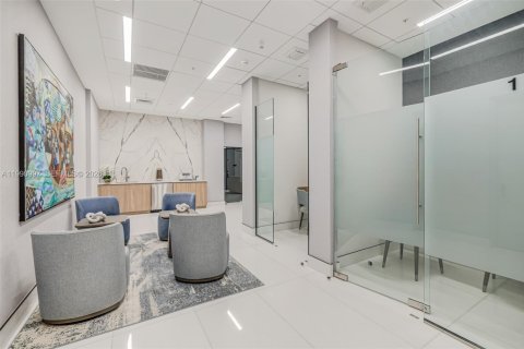 Condominio en venta en Miami, Florida, 2 dormitorios, 153.29 m2 № 2057378 - foto 3