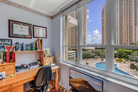 Condominio en venta en Miami, Florida, 2 dormitorios, 153.29 m2 № 2057378 - foto 27