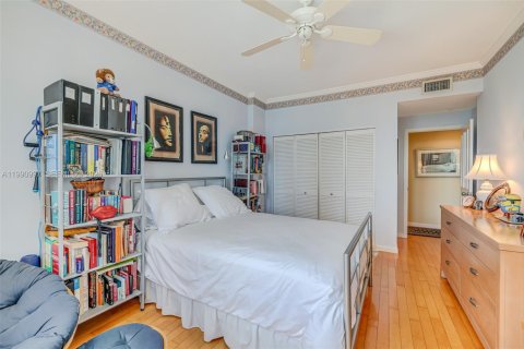 Condominio en venta en Miami, Florida, 2 dormitorios, 153.29 m2 № 2057378 - foto 28