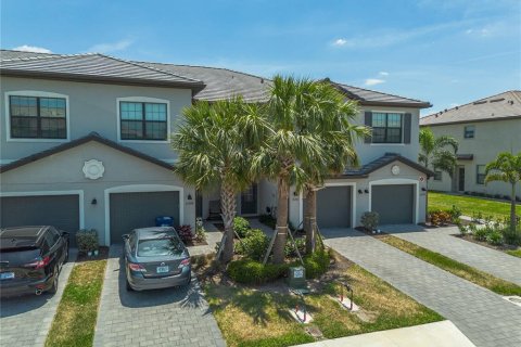 Townhouse in Bradenton, Florida 3 bedrooms, 174.56 sq.m. № 1657651 - photo 3