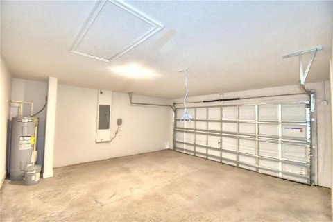 House in MAGNOLIA PARK in Haines City, Florida 3 bedrooms, 140.47 sq.m. № 1257660 - photo 15