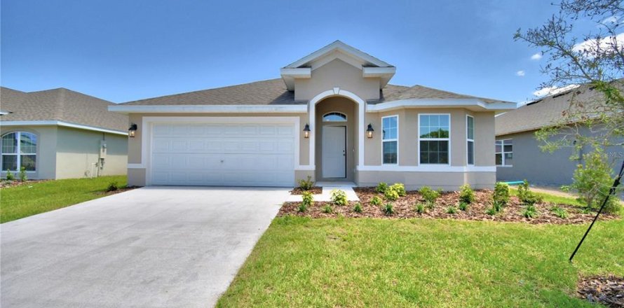 House in MAGNOLIA PARK in Haines City, Florida 3 bedrooms, 140.47 sq.m. № 1257660