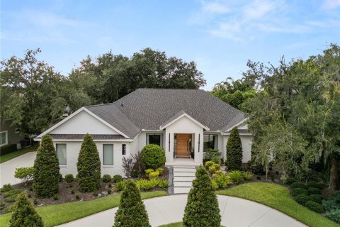 House in Lakeland, Florida 4 bedrooms, 297.01 sq.m. № 2303012