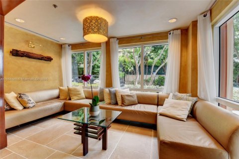 Купить кондоминиум в Майами, Флорида 1 спальня, 65.96м2, № 1960667 - фото 26