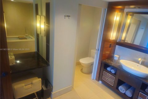 Снять в аренду кондоминиум в Майами-Бич, Флорида 1 спальня, 66.89м2, № 2034264 - фото 20