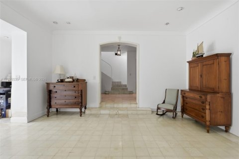 Villa ou maison à vendre à Miami Beach, Floride: 4 chambres, 367.15 m2 № 2154531 - photo 18