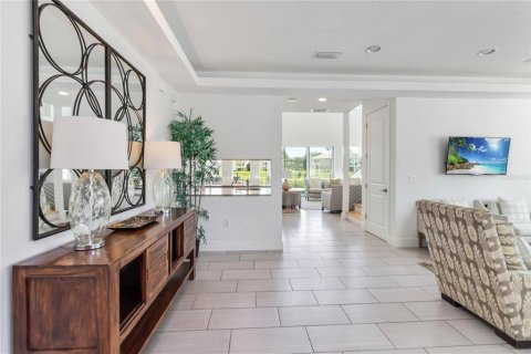 House in Four Corners, Florida 12 bedrooms, 550.17 sq.m. № 1873765 - photo 5