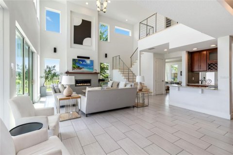 House in Four Corners, Florida 12 bedrooms, 550.17 sq.m. № 1873765 - photo 7