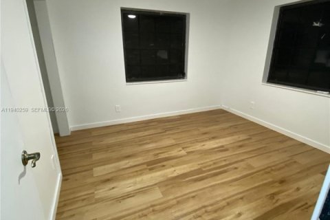 Villa ou maison à louer à Dania Beach, Floride: 3 chambres, 147.99 m2 № 1999587 - photo 15