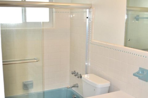 Apartamento en alquiler en Fort Lauderdale, Florida, 1 dormitorio, 350.33 m2 № 2253026 - foto 11