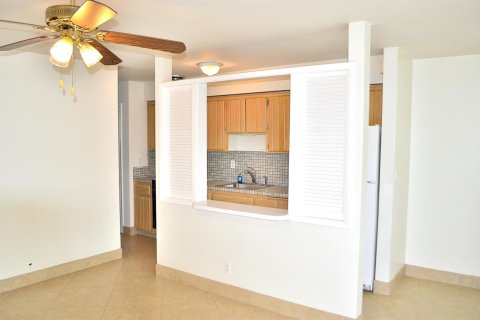Apartamento en alquiler en Fort Lauderdale, Florida, 1 dormitorio, 350.33 m2 № 2253026 - foto 8