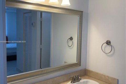 Купить кондоминиум в Санни-Айлс-Бич, Флорида 1 спальня, 70.79м2, № 2023902 - фото 5