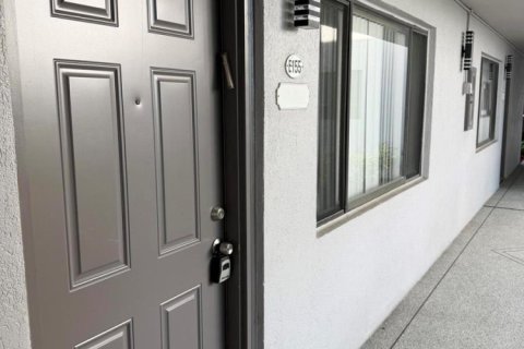 Снять в аренду кондоминиум в Делрей-Бич, Флорида 5 комнат, 83.61м2, № 2087201 - фото 19
