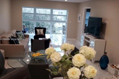 Condominio en venta en Lauderdale-by-the-Sea, Florida, 2 dormitorios, 92.9 m2 № 2031856 - foto 9