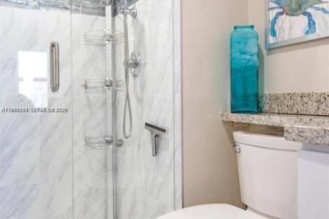 Condominio en venta en Lauderdale-by-the-Sea, Florida, 2 dormitorios, 92.9 m2 № 2031856 - foto 15