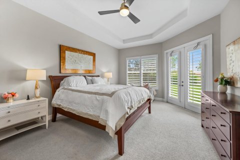 House in Jupiter, Florida 5 bedrooms, 365.48 sq.m. № 2188593 - photo 19