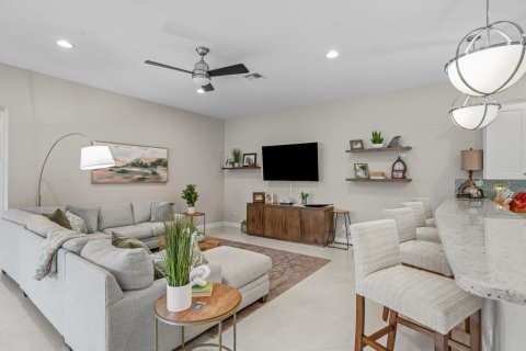 House in Jupiter, Florida 5 bedrooms, 365.48 sq.m. № 2188593 - photo 10