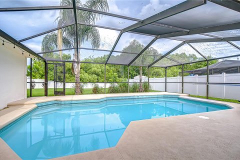 House in Valrico, Florida 4 bedrooms, 201.88 sq.m. № 1780632 - photo 24