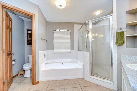 House in Valrico, Florida 4 bedrooms, 201.88 sq.m. № 1780632 - photo 17