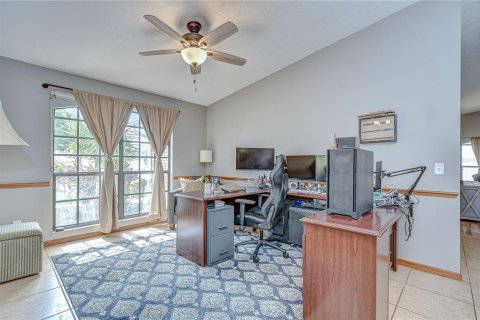 House in Valrico, Florida 4 bedrooms, 201.88 sq.m. № 1780632 - photo 7