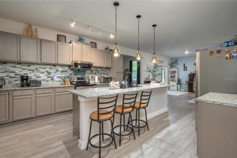 Casa en venta en Frostproof, Florida, 6 dormitorios, 463.02 m2 № 2239313 - foto 9