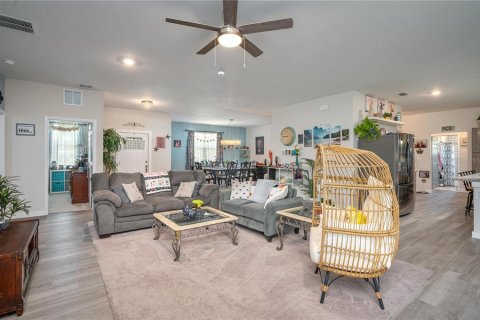 Casa en venta en Frostproof, Florida, 6 dormitorios, 463.02 m2 № 2239313 - foto 7