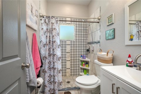 Casa en venta en Frostproof, Florida, 6 dormitorios, 463.02 m2 № 2239313 - foto 25