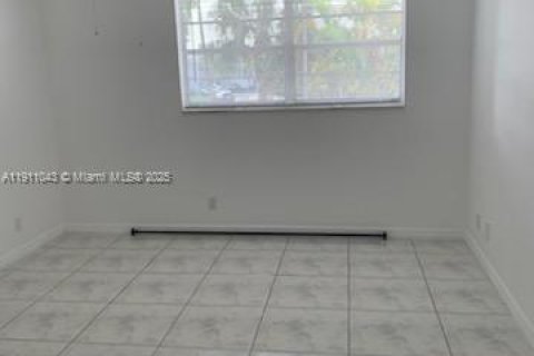 Купить кондоминиум в Маргит, Флорида 1 спальня, 66.89м2, № 1966179 - фото 6