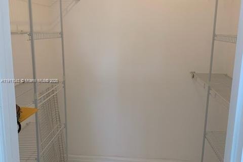 Купить кондоминиум в Маргит, Флорида 1 спальня, 66.89м2, № 1966179 - фото 11