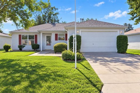Villa ou maison à The Villages, Floride 3 chambres, 117.52 m2 № 2416856