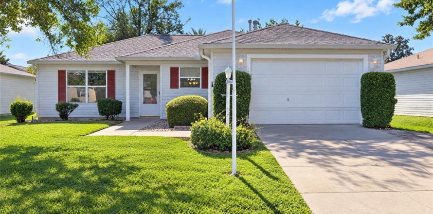 Villa ou maison à The Villages, Floride 3 chambres, 117.52 m2 № 2416856