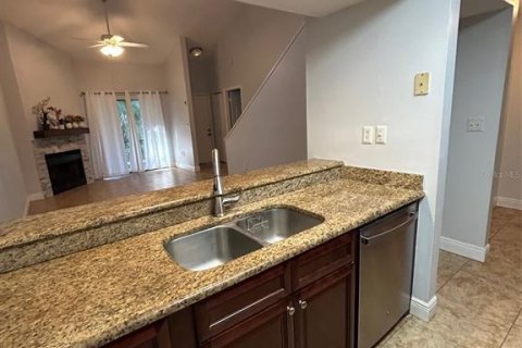 Condo in Altamonte Springs, Florida, 2 bedrooms  № 1536382 - photo 11