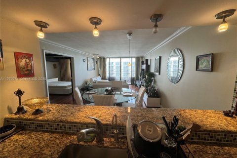 Copropriété à louer à Miami, Floride: 1 chambre, 79.9 m2 № 1996786 - photo 7