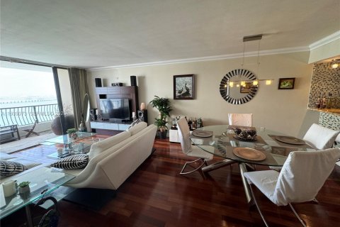 Copropriété à louer à Miami, Floride: 1 chambre, 79.9 m2 № 1996786 - photo 2