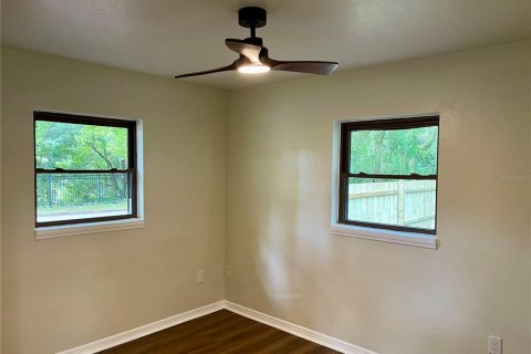 House in Gainesville, Florida 3 bedrooms, 117.71 sq.m. № 2092687 - photo 16