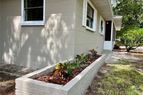 House in Gainesville, Florida 3 bedrooms, 117.71 sq.m. № 2092687 - photo 26