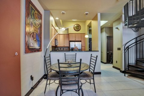 Condo in West Palm Beach, Florida, 1 bedroom  № 2243396 - photo 10