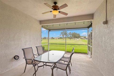 Condo in Sun City Center, Florida, 3 bedrooms  № 1910163 - photo 22