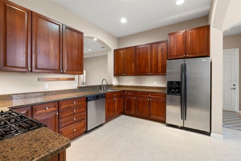 Condo in Sun City Center, Florida, 3 bedrooms  № 1910163 - photo 17
