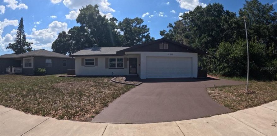 Villa ou maison à Saint Petersburg, Floride 3 chambres, 122.45 m2 № 2100328