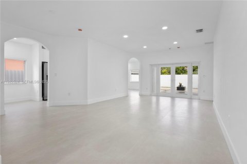 Casa en venta en Homestead, Florida, 3 dormitorios, 142.88 m2 № 1976468 - foto 10