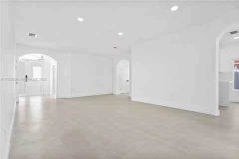 Casa en venta en Homestead, Florida, 3 dormitorios, 142.88 m2 № 1976468 - foto 7