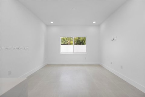 Casa en venta en Homestead, Florida, 3 dormitorios, 142.88 m2 № 1976468 - foto 5