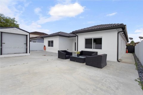 Casa en venta en Homestead, Florida, 3 dormitorios, 142.88 m2 № 1976468 - foto 29