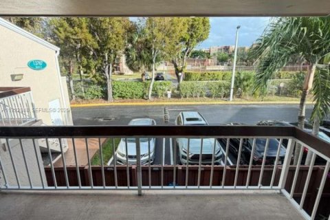 Copropriété à louer à Miami, Floride: 1 chambre, 69.68 m2 № 1976722 - photo 12