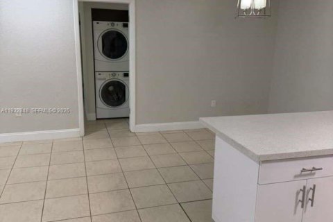 Copropriété à louer à Miami, Floride: 1 chambre, 69.68 m2 № 1976722 - photo 6